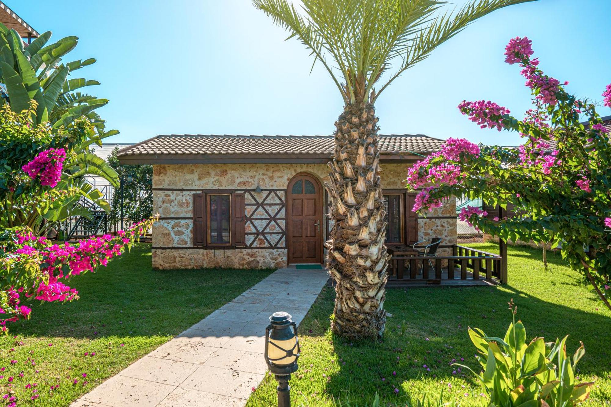 Sedir Park - Beach Bungalow Kargıcak Eksteriør bilde