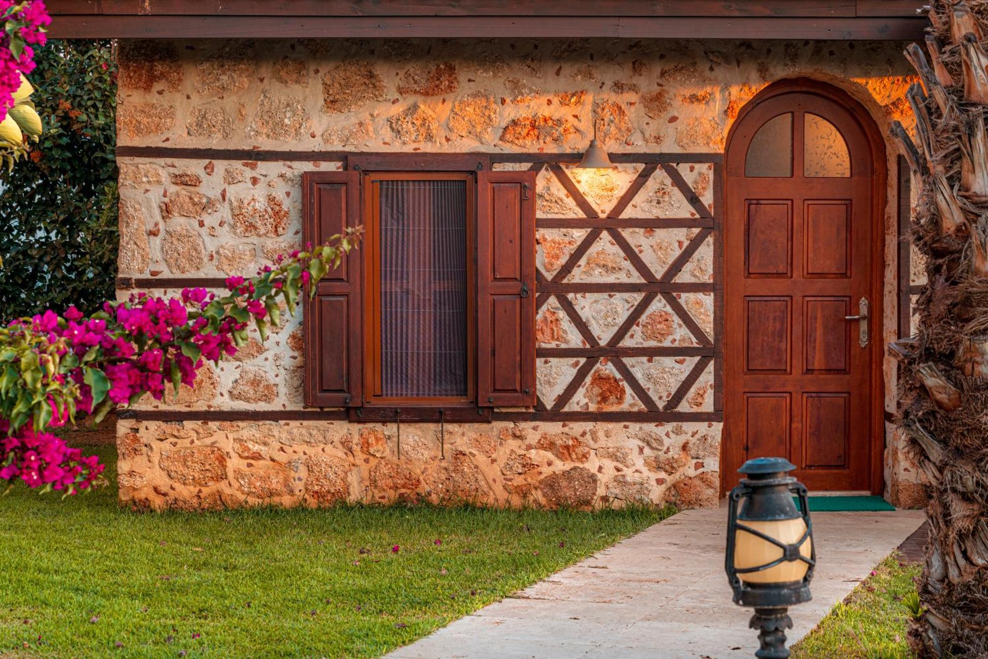 Sedir Park - Beach Bungalow Kargıcak Eksteriør bilde