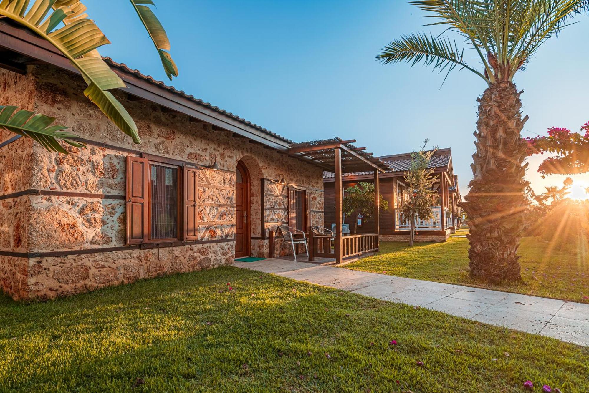 Sedir Park - Beach Bungalow Kargıcak Eksteriør bilde